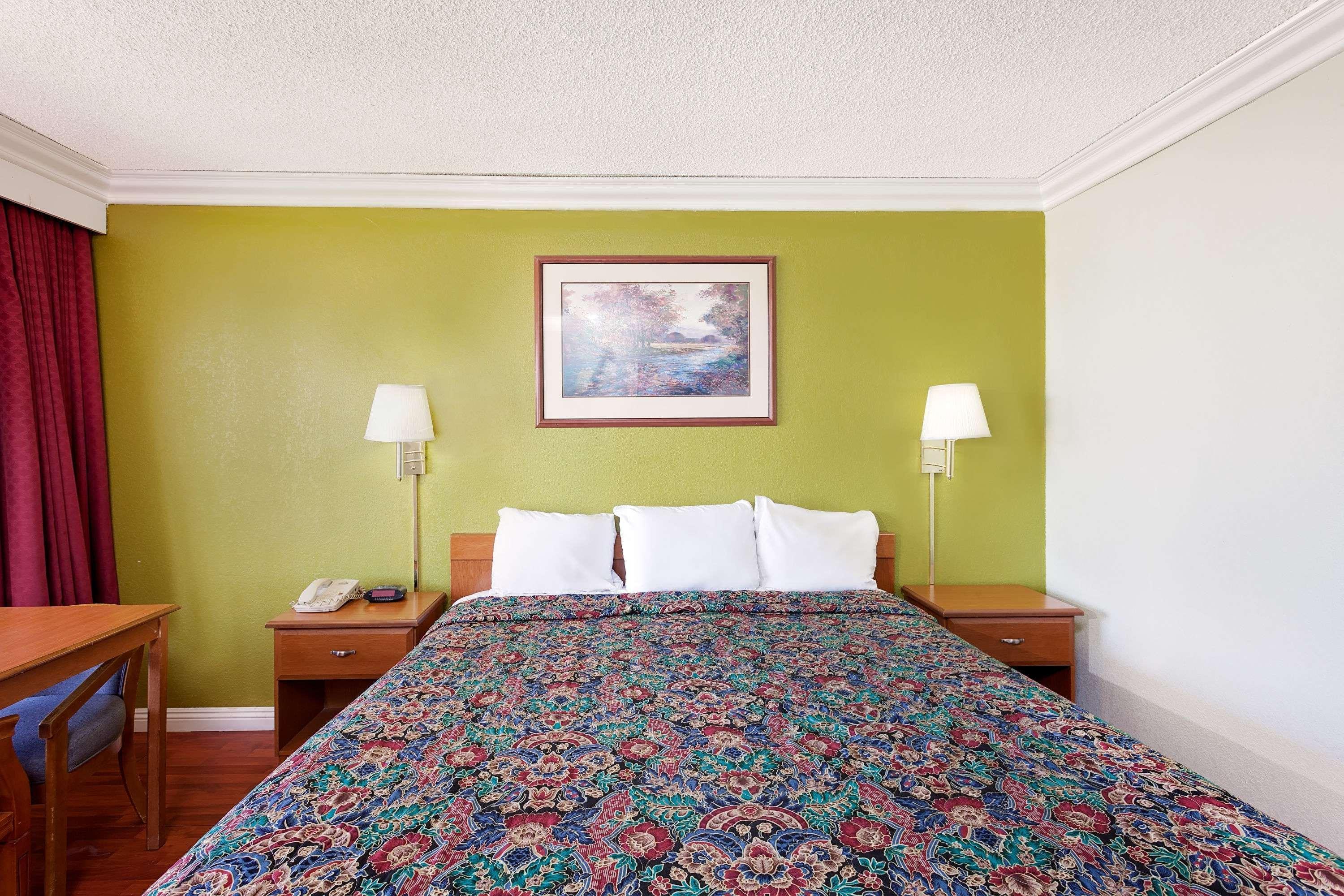 Knights Inn Palmdale Ngoại thất bức ảnh