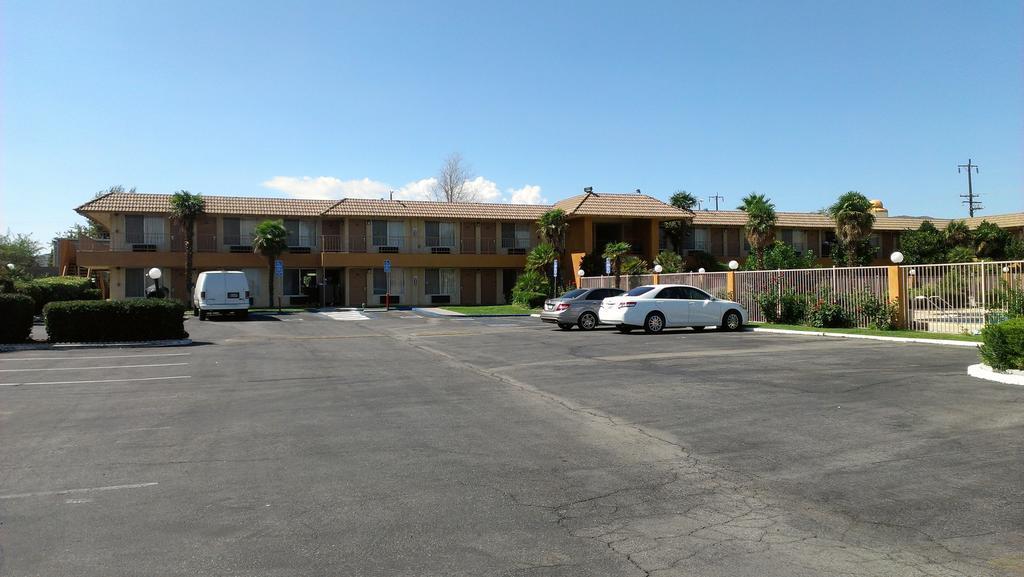 Knights Inn Palmdale Ngoại thất bức ảnh