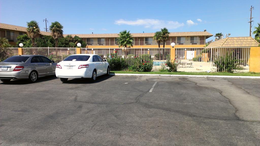 Knights Inn Palmdale Ngoại thất bức ảnh