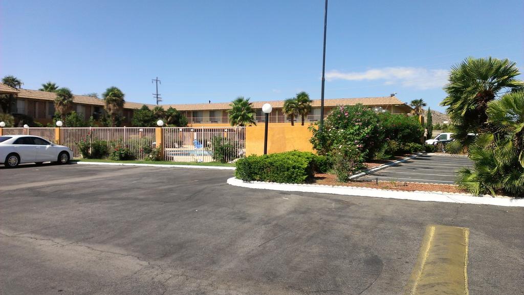 Knights Inn Palmdale Ngoại thất bức ảnh